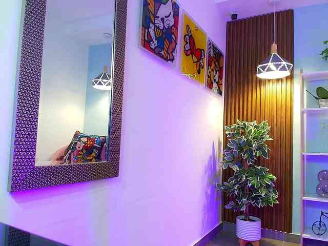 Sharlotte-Milk webcam