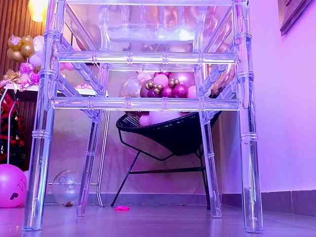 Sharlotte-Milk webcam