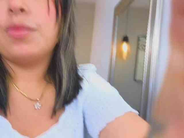 Sharlotte-Milk webcam