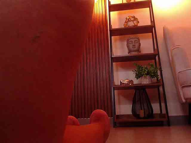 Sharlotte-Milk webcam