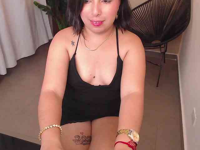 Sharlotte-Milk Sharlotte-Milk