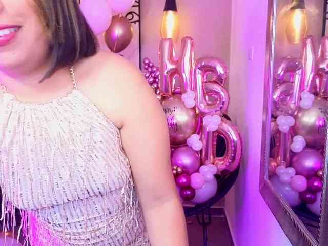 Sharlotte-Milk webcam