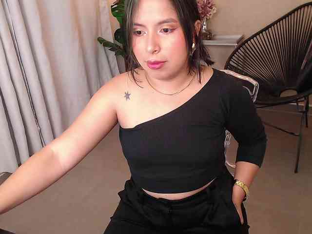 Sharlotte-Milk Sharlotte-Milk