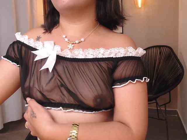 Sharlotte-Milk webcam