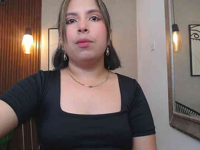 Sharlotte-Milk Sharlotte-Milk