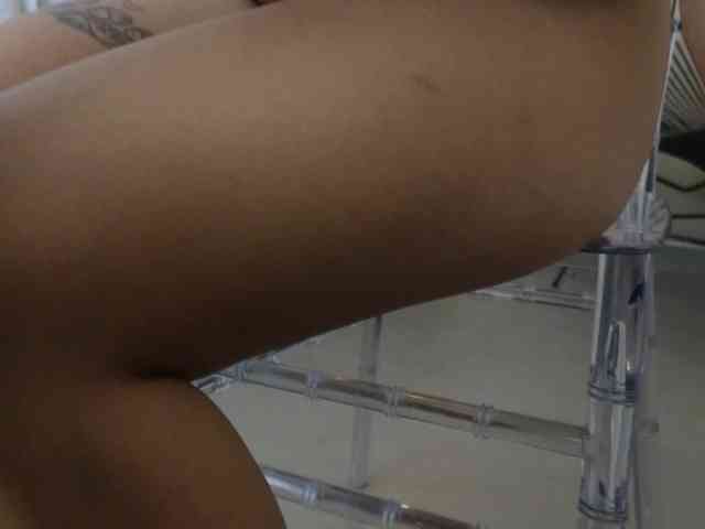 Sharlotte-Milk webcam