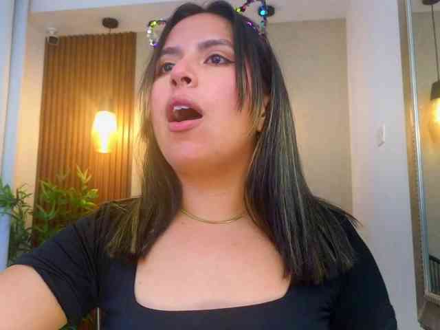 Sharlotte-Milk Sharlotte-Milk