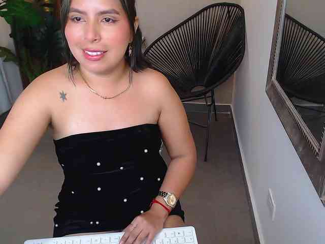 Sharlotte-Milk Sharlotte-Milk