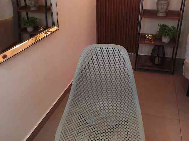 Sharlotte-Milk webcam