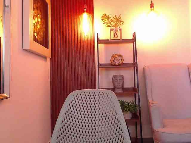 Sharlotte-Milk webcam