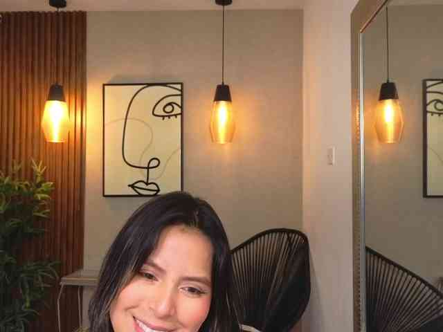 Sharlotte-Milk webcam