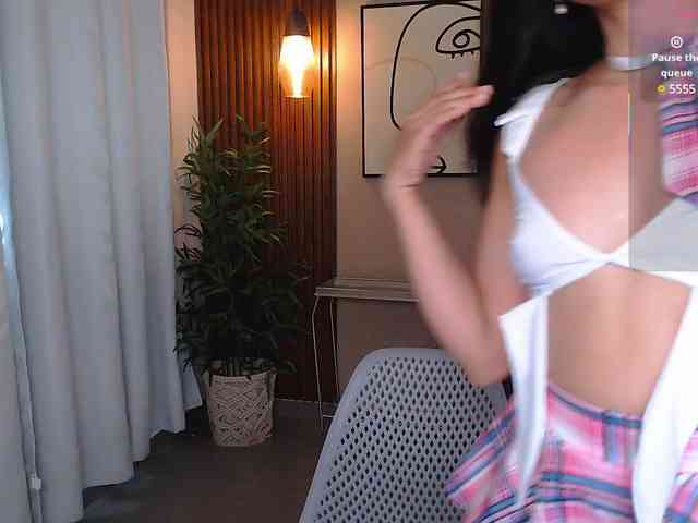 Sharlotte-Milk webcam