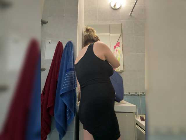 Tina-Love's BongaCams show and profile