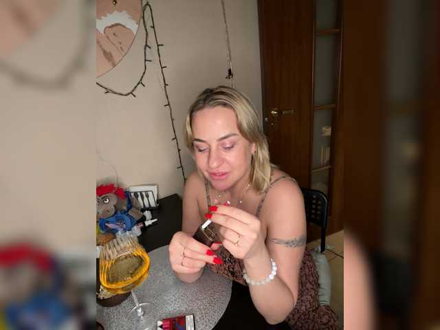 Tina-Love на llcam