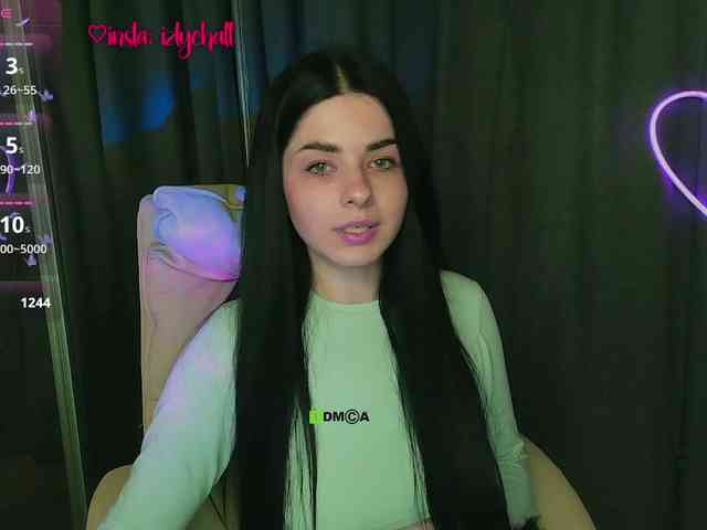 Felliciaa Felliciaa