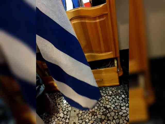 Eblata04 Live Webcam on BongaCams