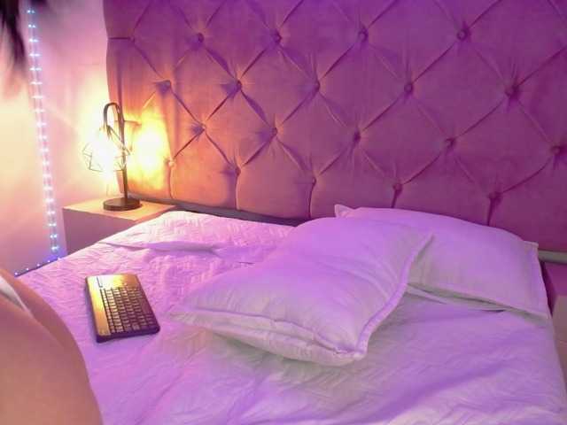 PamelaEvanss's BongaCams show and profile