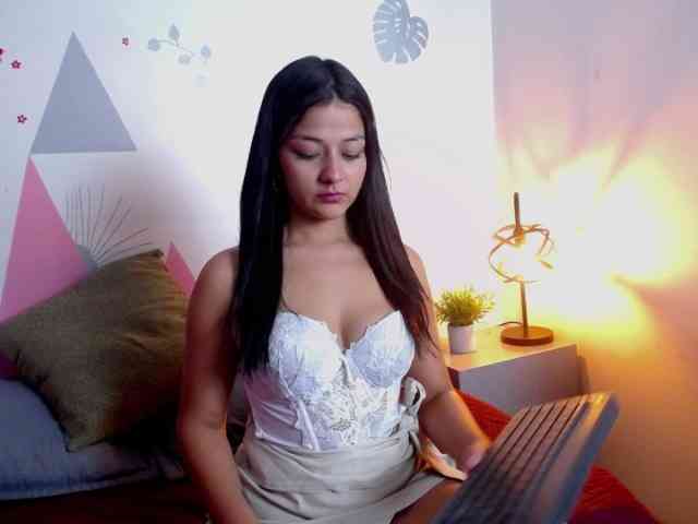 PamelaEvanss PamelaEvanss