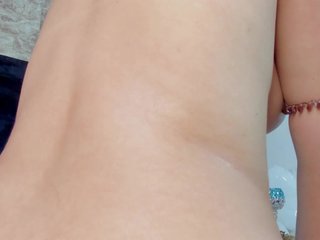 Lily-Woodz Porn Show