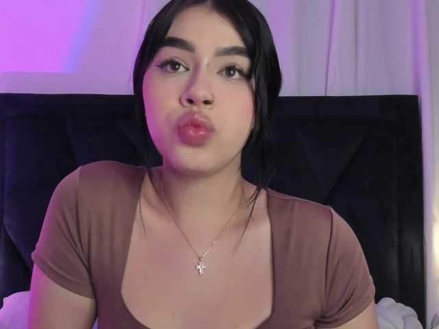 Lily-Woodz's BongaCams show and profile