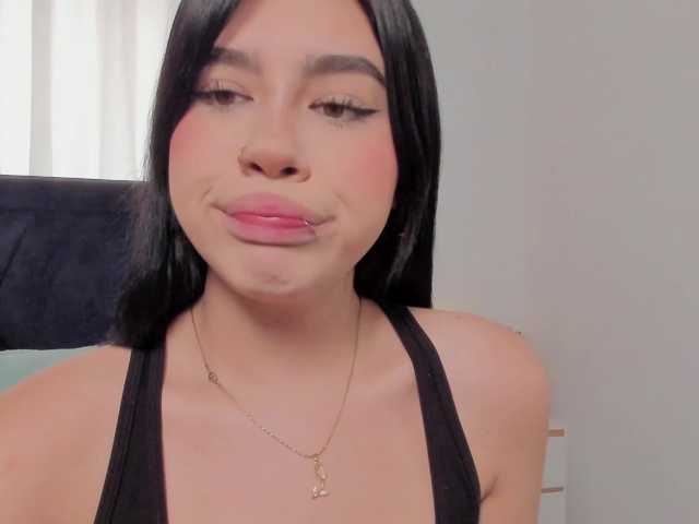 Lily-Woodz's BongaCams show and profile