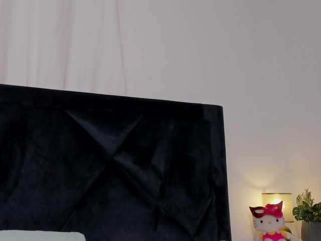 Lily-Woodz's BongaCams show and profile