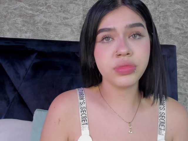  Lily-Woodz chat room