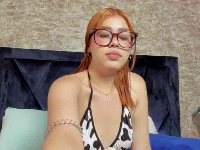Lily-Woodz webcam