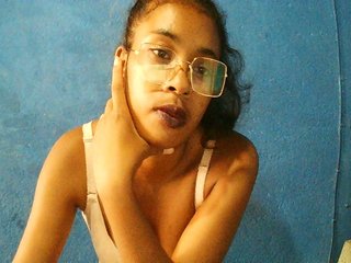 TriciaBella Porn Show