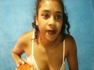 TriciaBella Porn Show