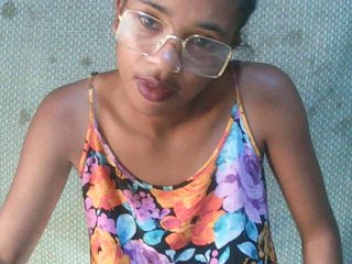 TriciaBella Porn Show