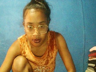 TriciaBella Porn Show