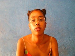 TriciaBella Porn Show