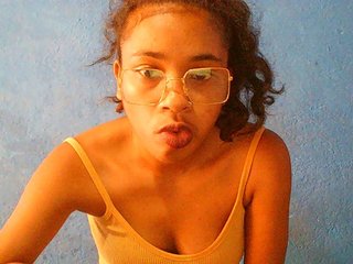 TriciaBella Porn Show