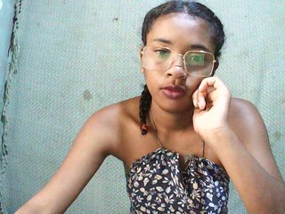 TriciaBella Porn Show