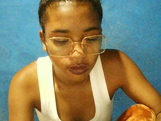 TriciaBella Porn Show