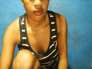 TriciaBella Porn Show