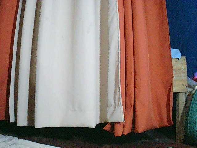 TriciaBella's BongaCams show and profile