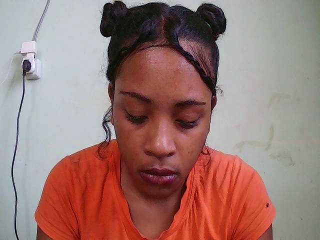 TriciaBella Live Cam on BongaCams