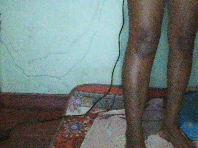 TriciaBella's BongaCams show and profile