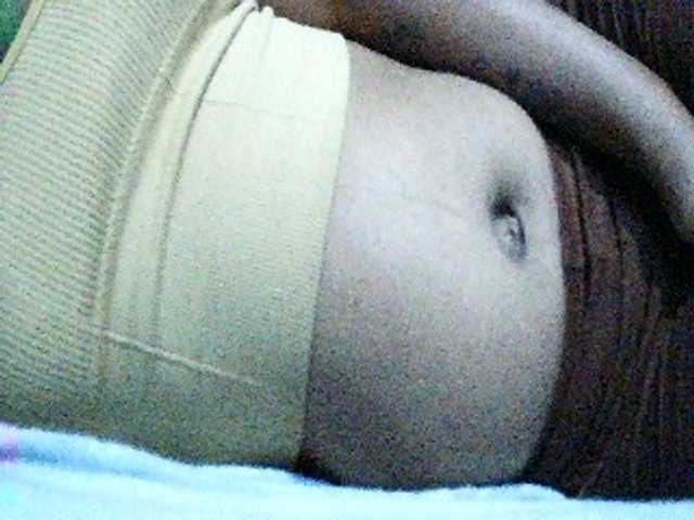 TriciaBella's BongaCams show and profile