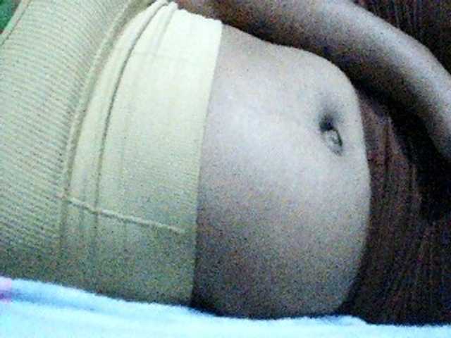 TriciaBella's BongaCams show and profile