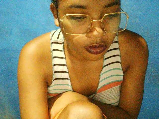 BongaCams TriciaBella is Freechat TriciaBella — Dirty,cute,caring, always wet,I love vibration,lick my pussy