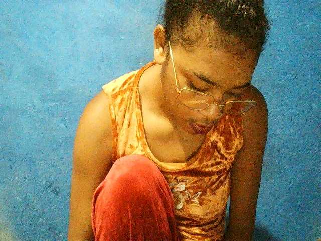 TriciaBella from BongaCams