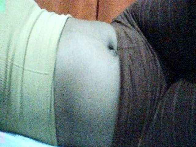 TriciaBella's BongaCams show and profile