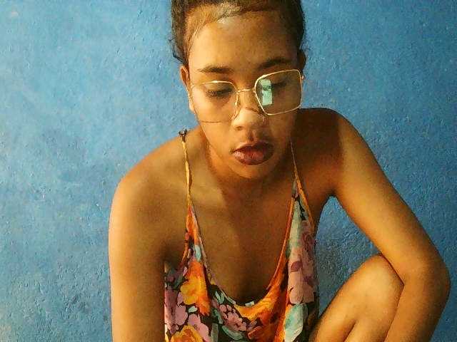 TriciaBella from BongaCams is Freechat