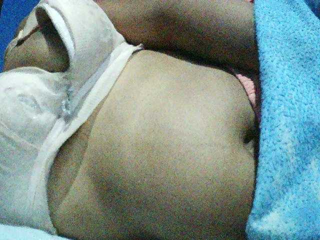 TriciaBella's BongaCams show and profile