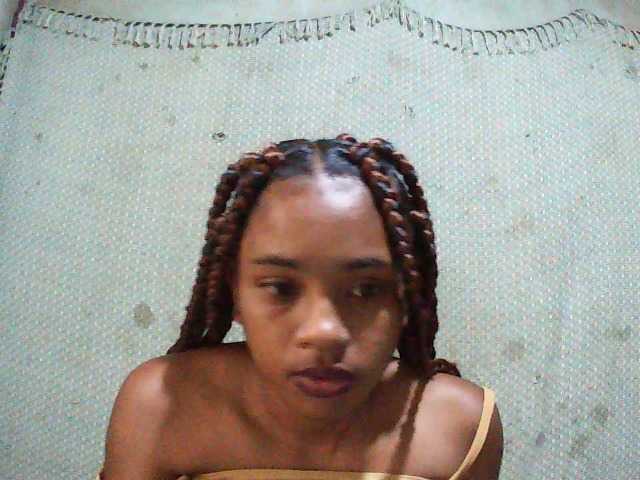 TriciaBella's BongaCams show and profile