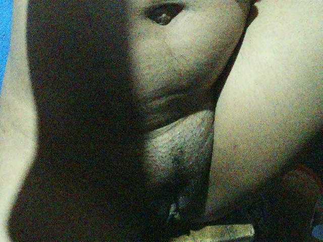 le modèle TriciaBella est en webcam porno dans un show sur le site bongacams, il possède les tags suivants: Ebony,Brunette,Trimmed