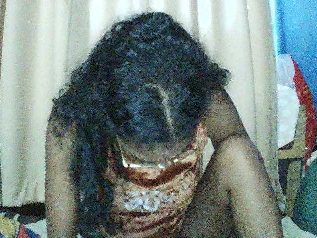 TriciaBella's BongaCams show and profile